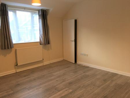 1 bedroom Flat to let in Station Road, Hinckley, LE10