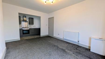 1 bedroom Flat to let in Holmfield Road, Bispham, Blackpool, Fenny Drayton, FY2