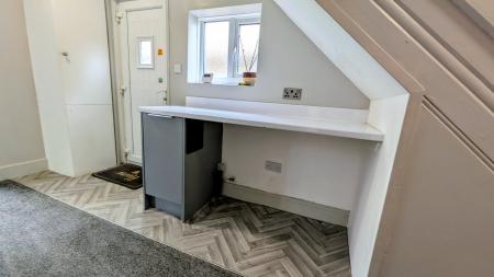 1 bedroom Flat to let in Holmfield Road, Bispham, Blackpool, Fenny Drayton, FY2