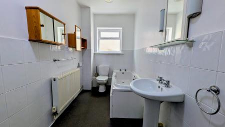 1 bedroom Flat to let in Banks Street, Blackpool, Fenny Drayton, FY1