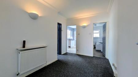 1 bedroom Flat to let in Banks Street, Blackpool, Fenny Drayton, FY1