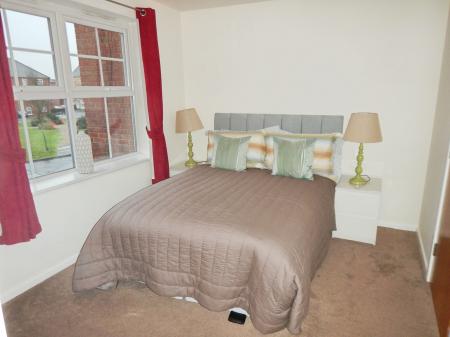 3 bedroom Town house to let in Silken Court, Nuneaton, CV11