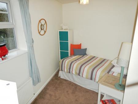 3 bedroom Town house to let in Silken Court, Nuneaton, CV11