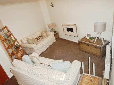 3 bedroom Town house to let in Silken Court, Nuneaton, CV11