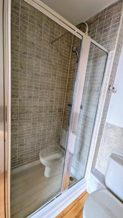 3 bedroom Flat to let in Queens Promenade Bispham, Lancashire, Blackpool, FY2