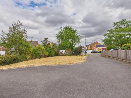 2 bedroom Detached bungalow for sale in Whitemoors Road, Stoke Golding, CV13