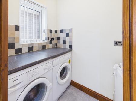 2 bedroom Detached bungalow for sale in Whitemoors Road, Stoke Golding, CV13