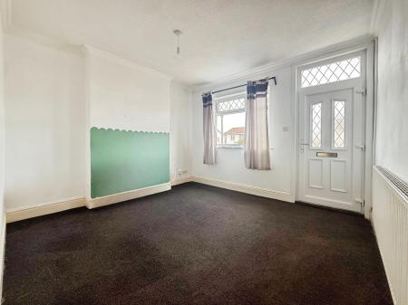 2 bedroom Terraced House to let in Bucks Hill, Camp Hill, Nuneaton, CV10