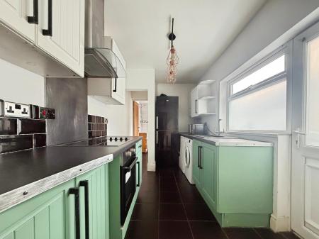2 bedroom Terraced House to let in Bucks Hill, Camp Hill, Nuneaton, CV10