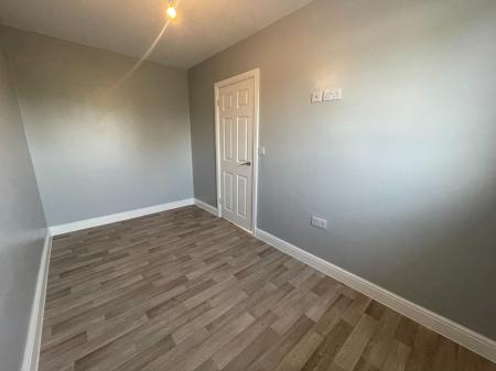 2 bedroom Terraced House to let in Elwell Avenue, Barwell, LE9