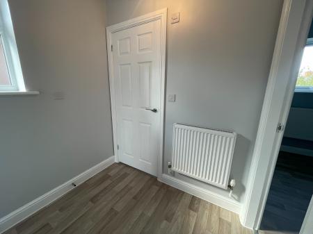 2 bedroom Terraced House to let in Elwell Avenue, Barwell, LE9