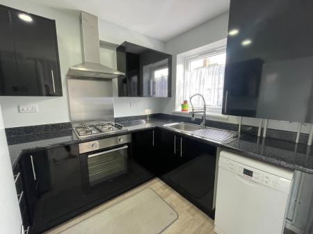 2 bedroom Terraced House to let in Elwell Avenue, Barwell, LE9