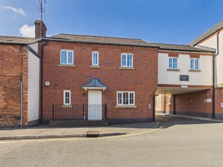 Kings Head Place, Market Harborough, LE16