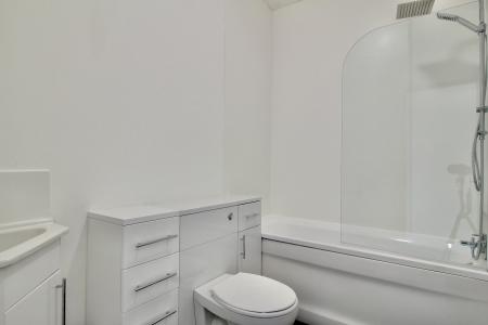 1 bedroom Flat to let in Tomkinson Road, Nuneaton, CV10