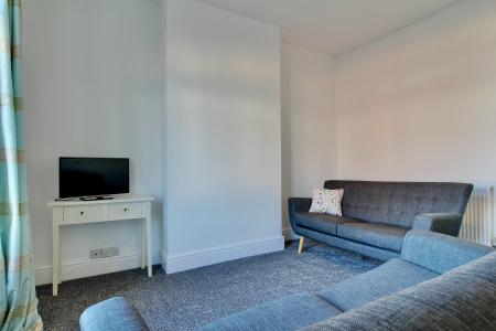 1 bedroom Flat to let in Tomkinson Road, Nuneaton, CV10