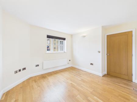 1 bedroom Apartment for sale in Kings Head Place, Market Harborough, LE16