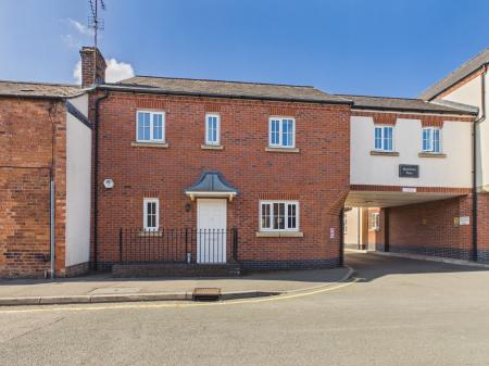 Kings Head Place, Market Harborough, LE16