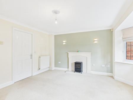 3 bedroom Semi-detached house to let in Station Road, Stoke Golding, CV13