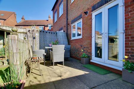 3 bedroom Semi-detached house to let in Station Road, Stoke Golding, CV13