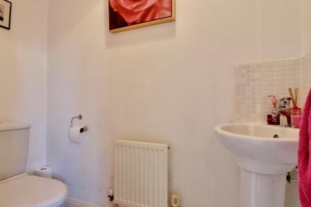 3 bedroom Semi-detached house to let in Station Road, Stoke Golding, CV13