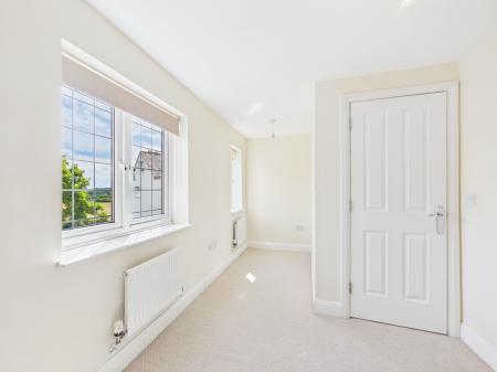 3 bedroom Semi-detached house to let in Station Road, Stoke Golding, CV13