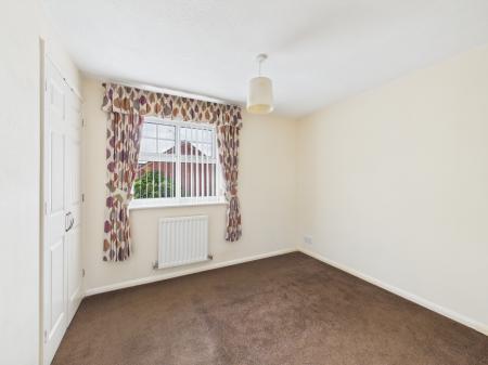 2 bedroom Semi-detached house for sale in Charlecote Walk, Nuneaton, CV11