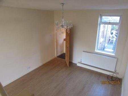 2 bedroom Terraced House to let in New Street, Bedworth, CV12