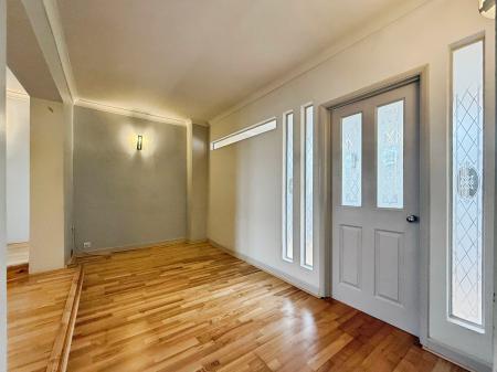 1 bedroom Flat to let in College Street, Ullesthorpe, LE17
