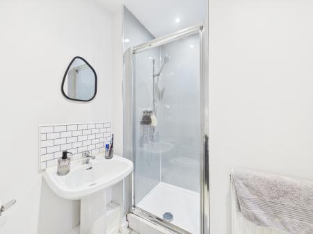 2 bedroom Flat for sale in Marlborough Road, Nuneaton, CV11