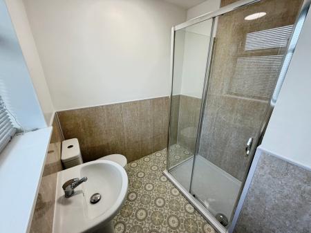 2 bedroom Duplex to let in High Street, Earl Shilton, LE9