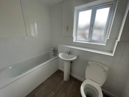1 bedroom Terraced House to let in Watersbridge Gardens, Nuneaton, CV10
