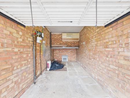 3 bedroom Detached house for sale in Leyland Road, Bulkington, CV12