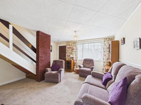 2 bedroom Terraced House for sale in Castle Close, Earl Shilton, LE9