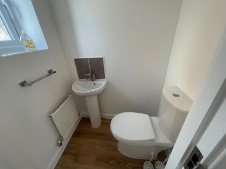 3 bedroom Detached house to let in Cowburn Lane, Nuneaton, CV10
