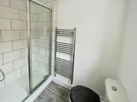 2 bedroom Terraced House to let in Duke Street, Nuneaton, CV11