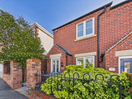 2 bedroom End of terrace house for sale in Hill Street, Barwell, LE9