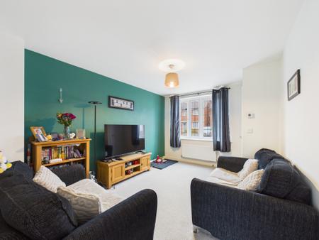 2 bedroom Semi-detached house for sale in Stock Dove Close, Hinckley, LE10