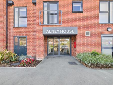 2 bedroom Apartment for sale in Elizabeth Coxhead Gardens, Hinckley, LE10