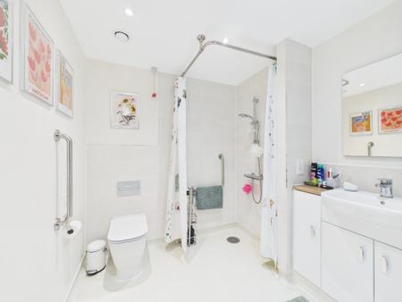 2 bedroom Apartment for sale in Elizabeth Coxhead Gardens, Hinckley, LE10