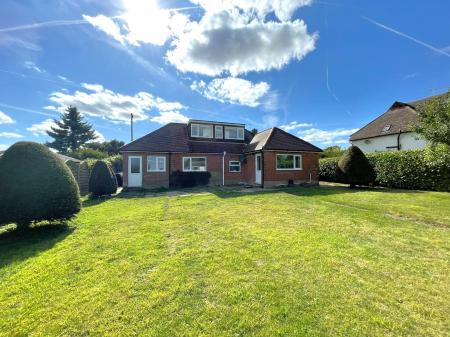 Bury Lane, Datchworth, SG3