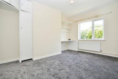 4 bedroom Bungalow to let in Bury Lane, Datchworth, SG3