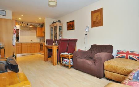 2 bedroom Flat for sale in Osier Court, Bancroft, Hitchin