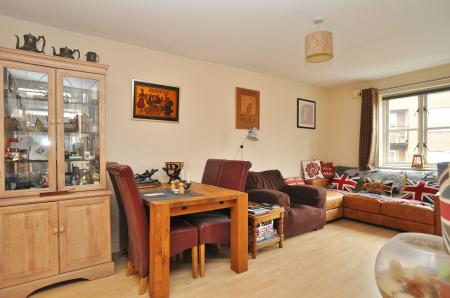 2 bedroom Flat for sale in Osier Court, Bancroft, Hitchin