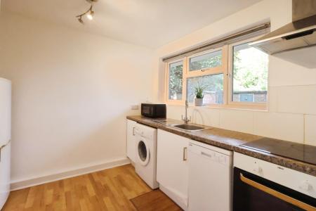 1 bedroom Flat for sale in Abbis House, Whinbush Road