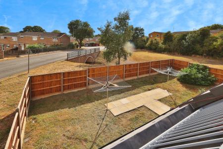 1 bedroom Flat for sale in Blyth Close, Stevenage