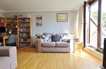 1 bedroom Flat for sale in Blyth Close, Stevenage