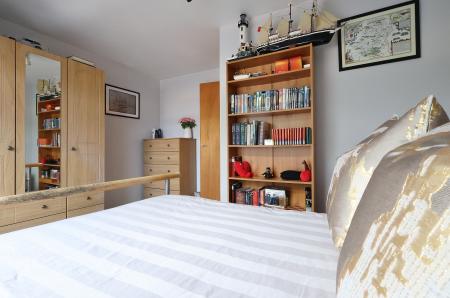 1 bedroom Flat for sale in Blyth Close, Stevenage