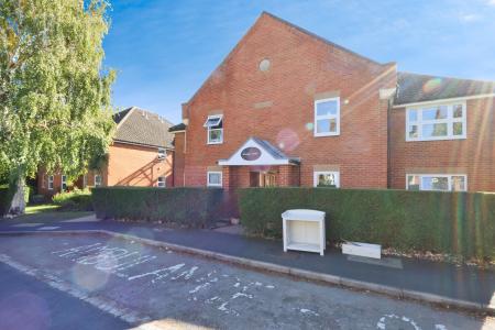 1 bedroom Flat for sale in Seymour Court, Baliol Road