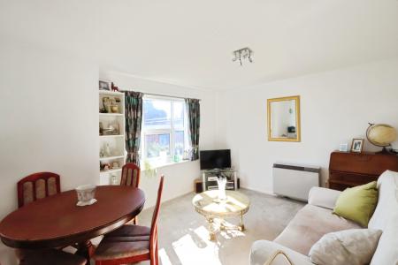 1 bedroom Flat for sale in Seymour Court, Baliol Road