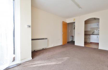 1 bedroom Flat for sale in Regal Court, Bancroft, Hitchin